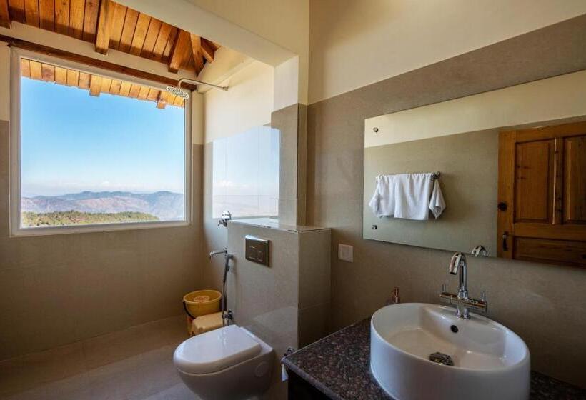 Shree Parijat Resort At Mukteshwar Hill Station With Himalayan View