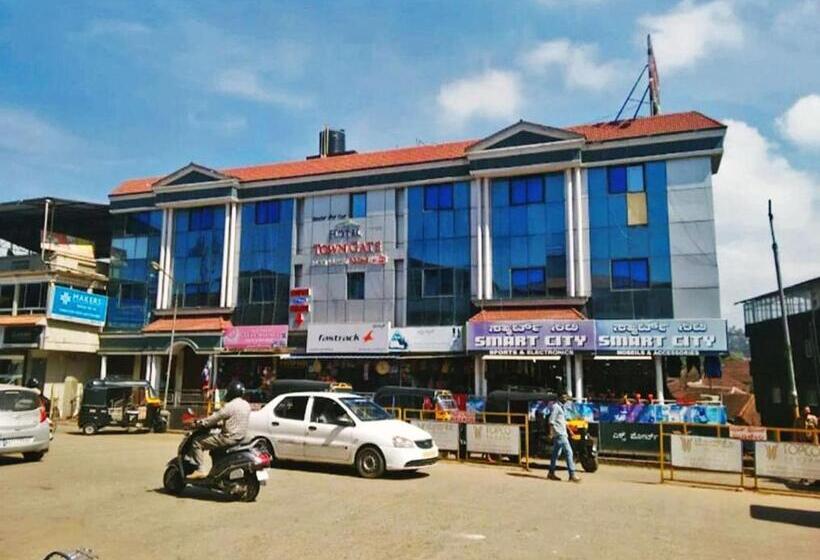 Отель Town Gate