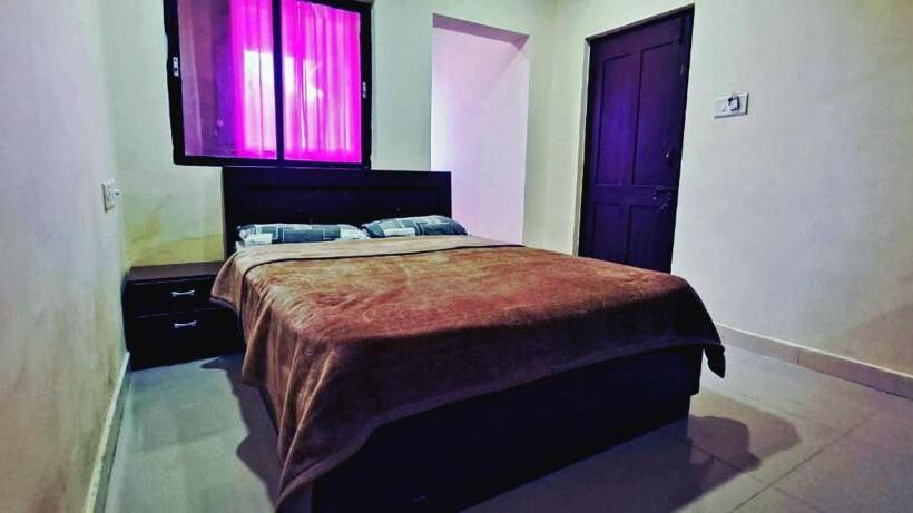 Отель Town Gate