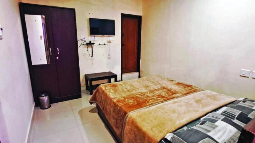 Отель Town Gate