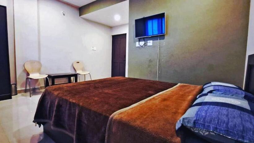 Отель Town Gate