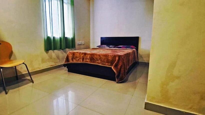 Отель Town Gate