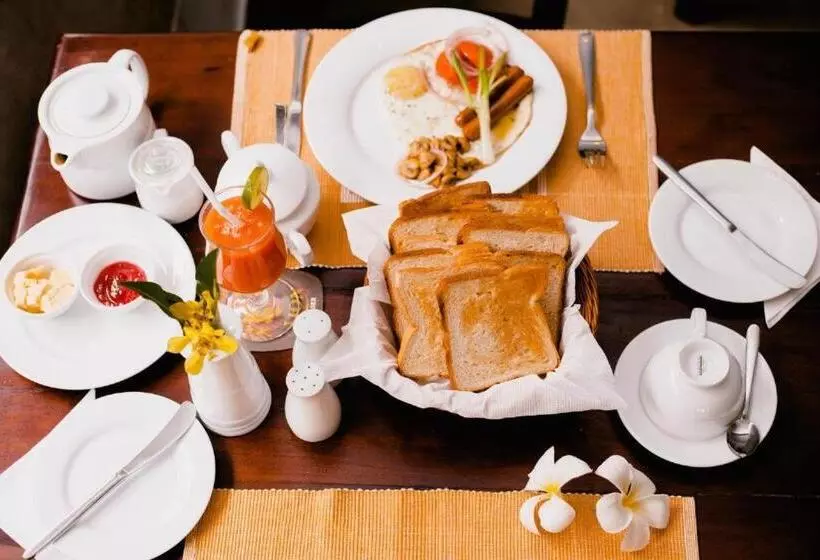 St.lachlan Hotel & Suites