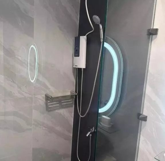 The Loop Towers, Chic, Modern , Minimalist Design