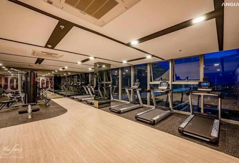 The Song Luxury Apartment By Lisa House