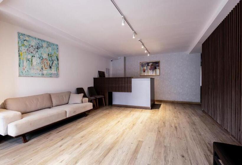 Didveli Gallery A205