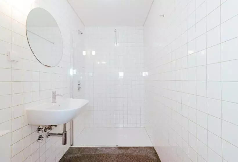 Retkeilymaja Surf & Sea Suites