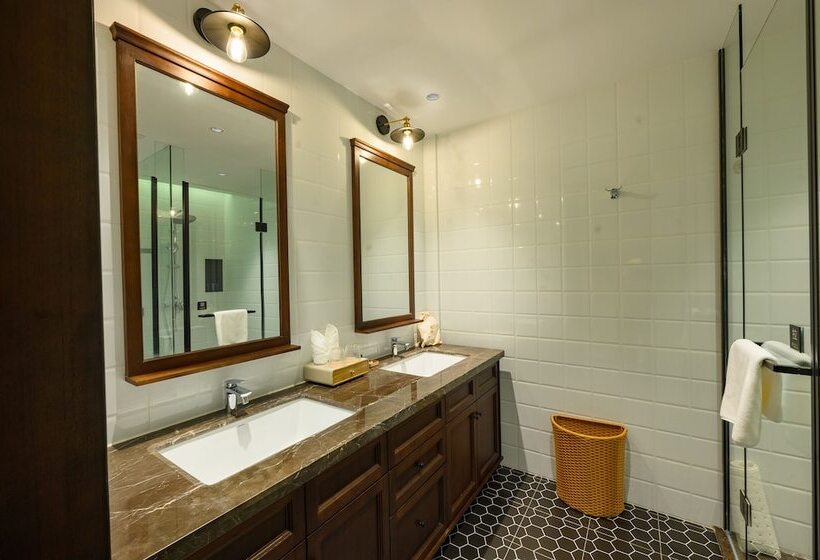 Hotell Chikan Li Yuan