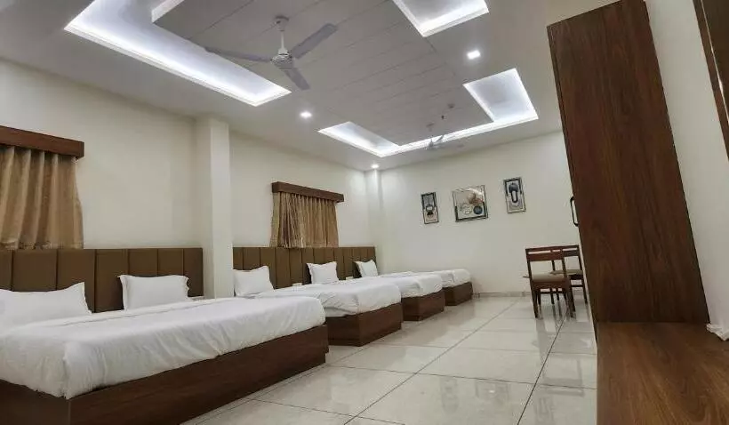 Hotelli Grand Ekta