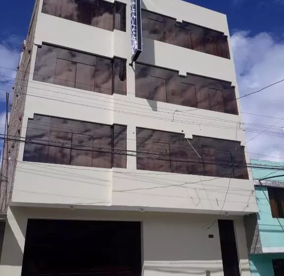 هتل Hospedaje La Perla Jauja