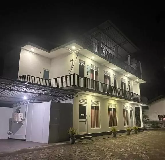 ホテル Lagoon Step Airport Transit