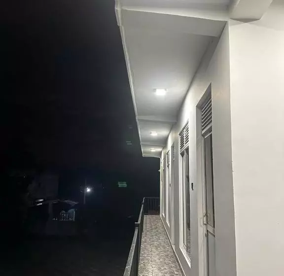 ホテル Lagoon Step Airport Transit