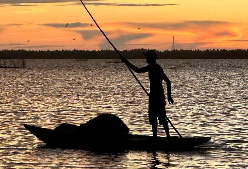 ホテル Lagoon Step Airport Transit