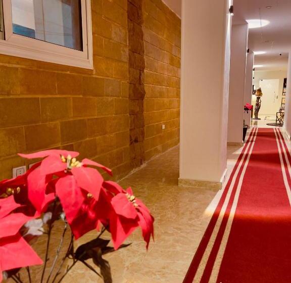 هتل Locanda Pyramids View