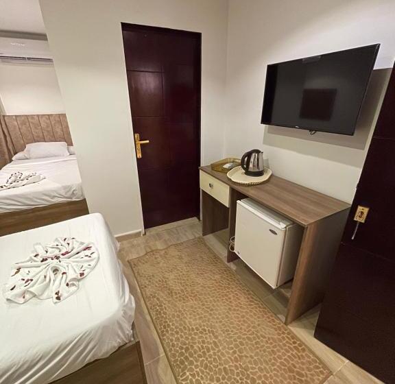 هتل Locanda Pyramids View