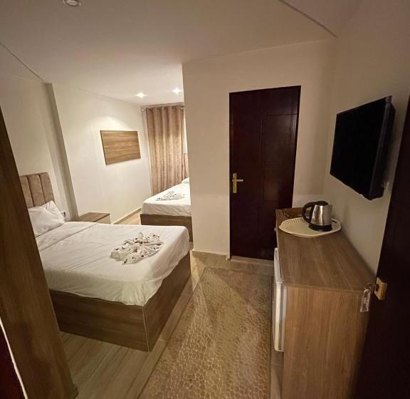 هتل Locanda Pyramids View