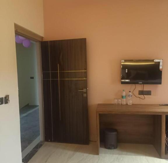 Hotel Mr Jaiswal Dharmshala