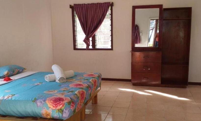 Hotel S@fe Landing Lodge