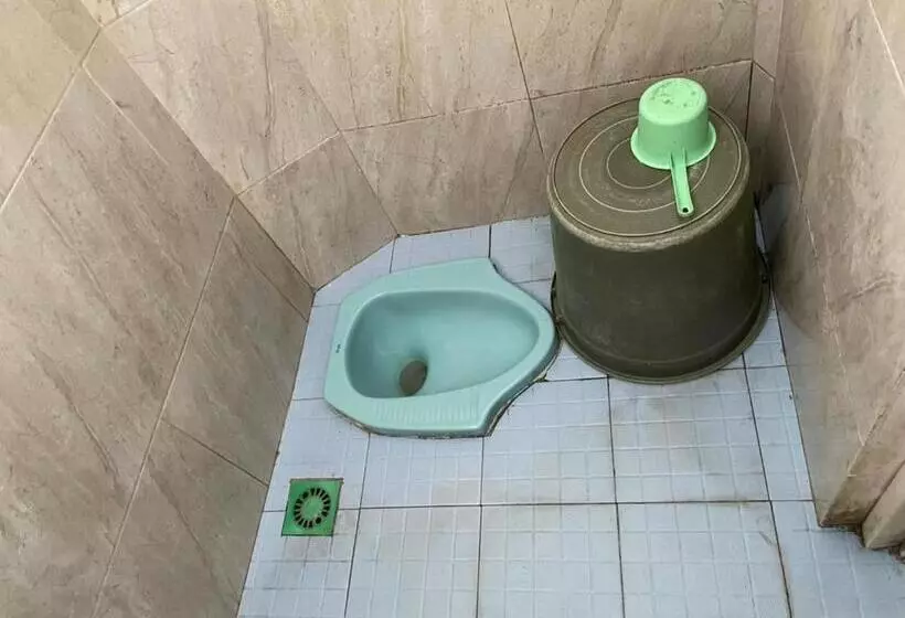 Hotelli Spot On 93555 Triple N Homestay