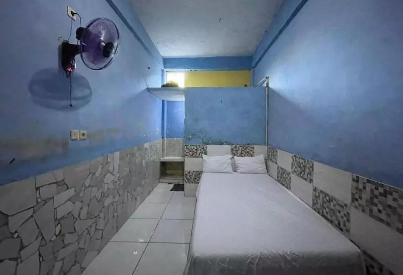 Hotelli Spot On 93555 Triple N Homestay