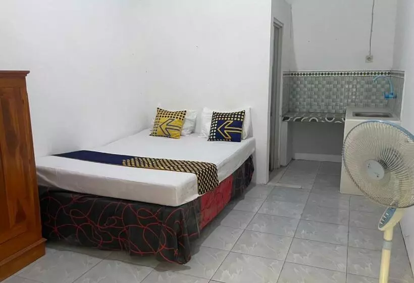 Hotelli Spot On 93555 Triple N Homestay