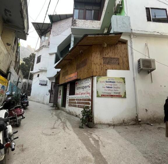 Отель Tamraparni Rishikesh Stay