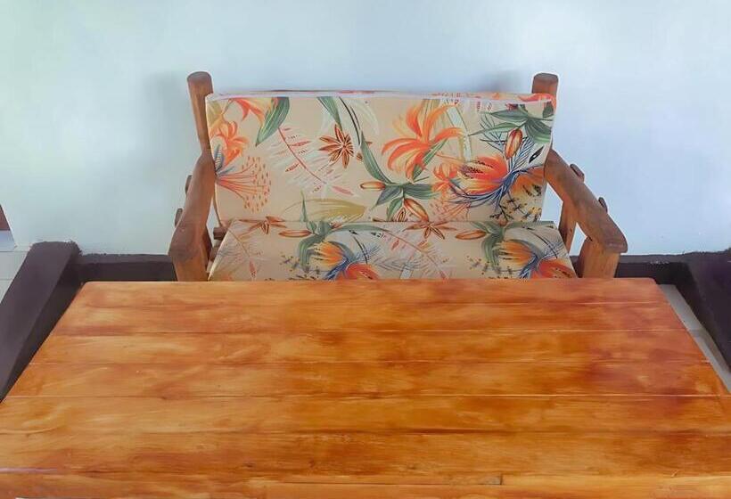 Отель Zanz 14 Beach Bungalows