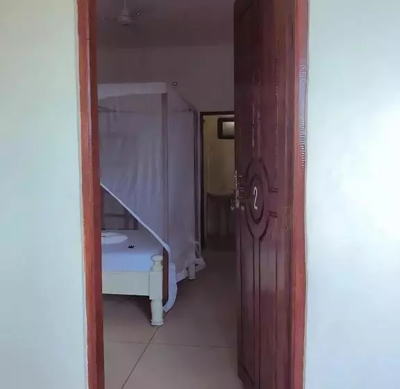 هتل Zanz 14 Beach Bungalows