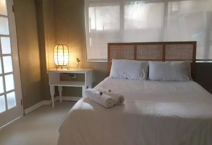 Water S Edge, Shabbat Guest House