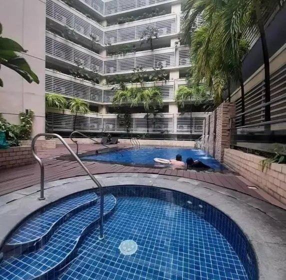 Pasay Condotel Near Naia Terminal 3