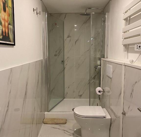 膳宿费 La Matilde