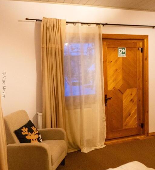 پانسیون Sadova Village Casa Maria