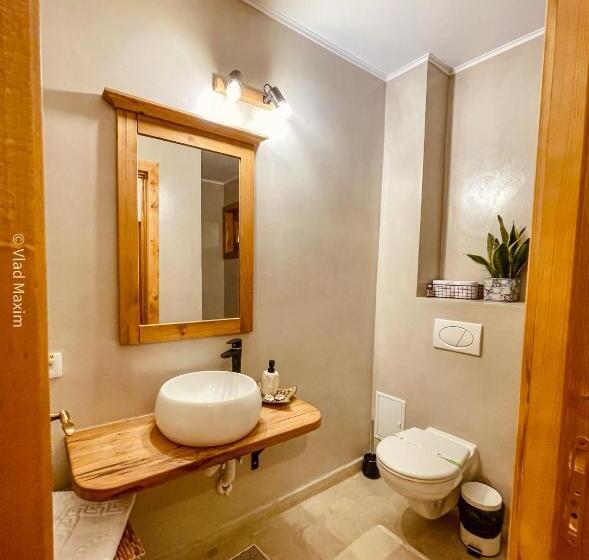 پانسیون Sadova Village Casa Maria