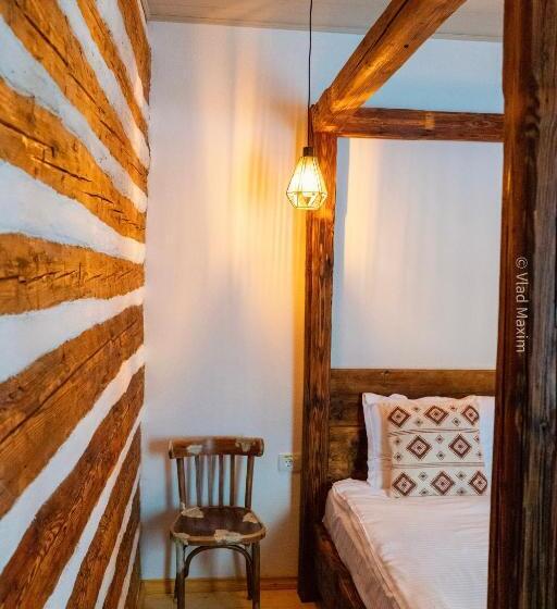 پانسیون Sadova Village Casa Maria