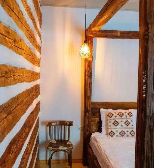 Majatalo Sadova Village   Casa Maria