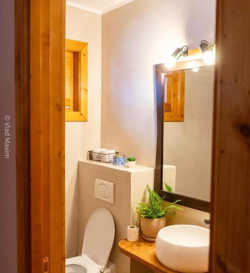 پانسیون Sadova Village Casa Maria