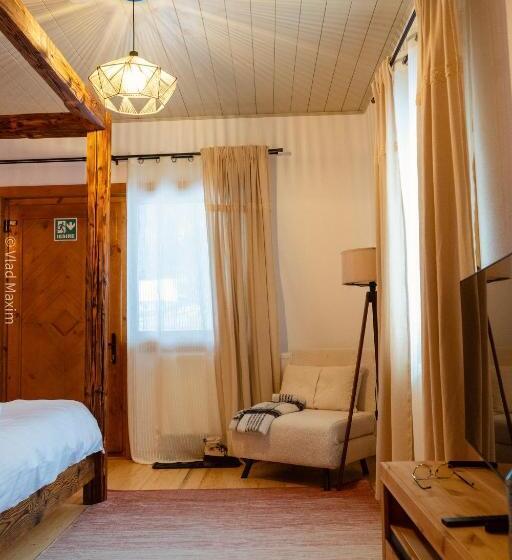 پانسیون Sadova Village Casa Maria