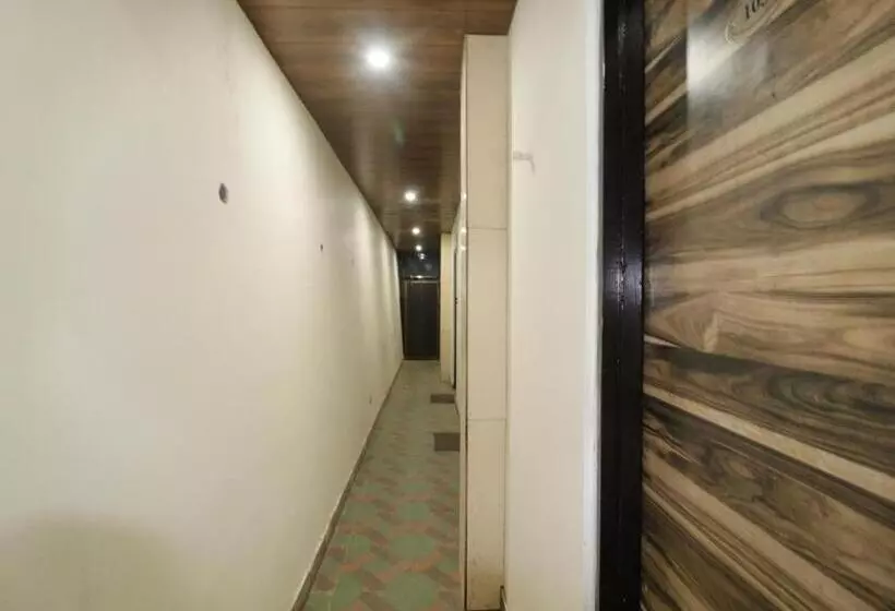 ベッドアンドブレックファースト Backwoods Suites Shimla
