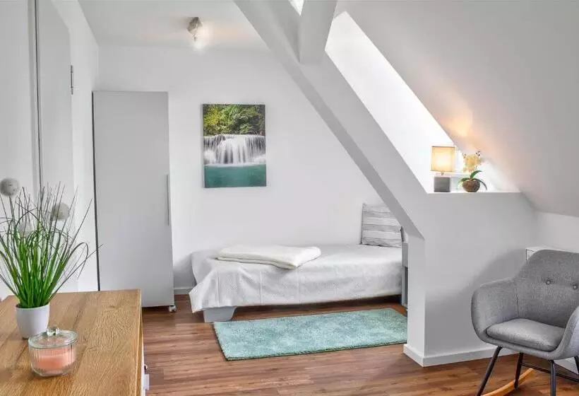 Aamiaismajoitus (B&B) Schloß Falkenhaus