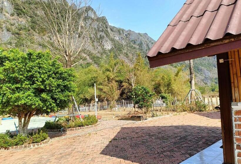 בית מלון כפרי Cool Pool Bungalow