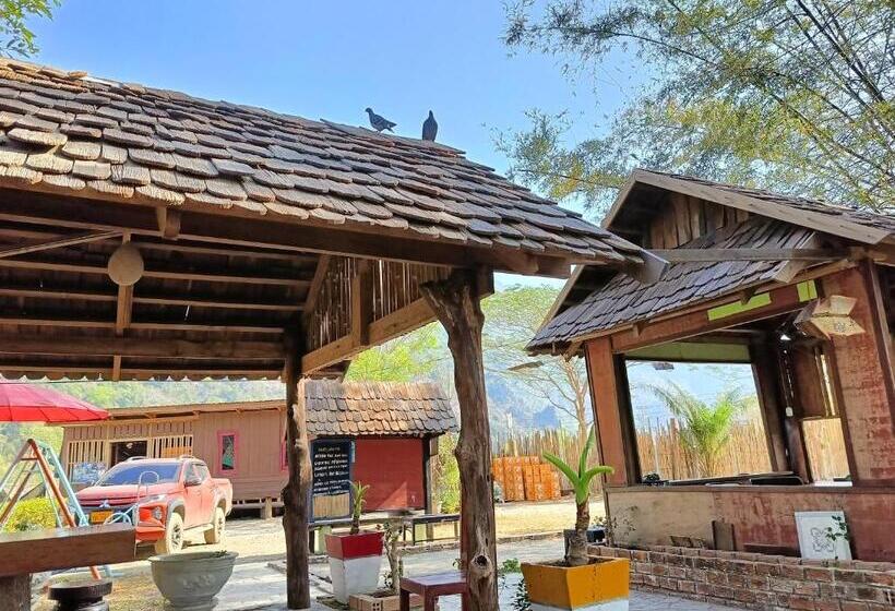 בית מלון כפרי Cool Pool Bungalow