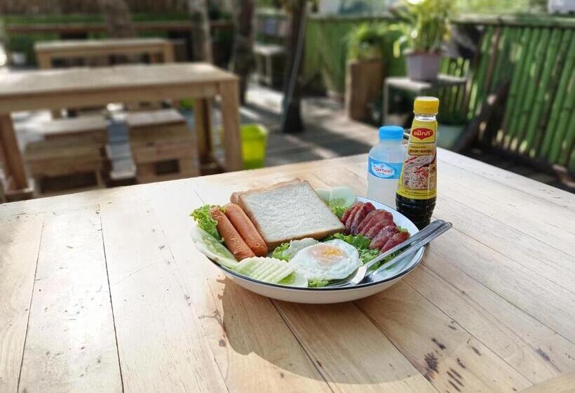 בית מלון כפרי Cool Pool Bungalow