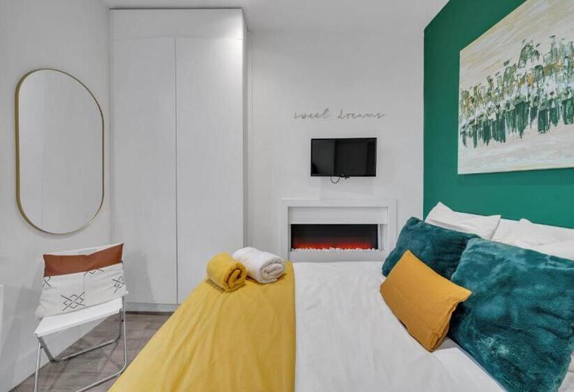 캡슐 호텔 The Green Room