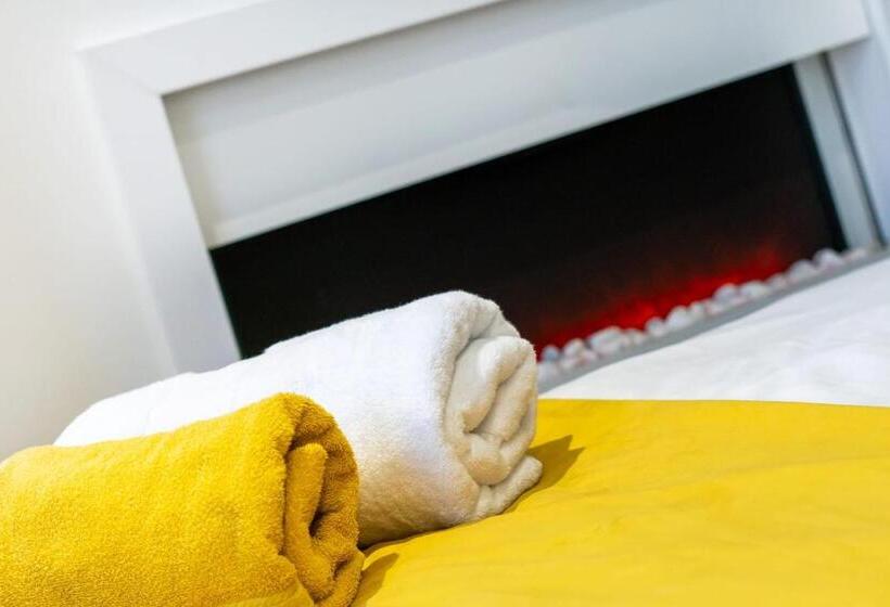 캡슐 호텔 The Green Room