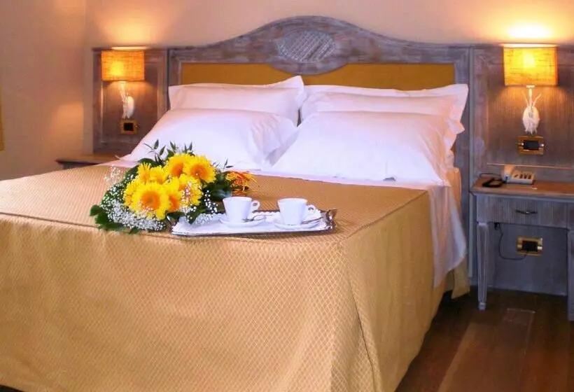 ホテル Fonteluce Rooms & Family Lodges
