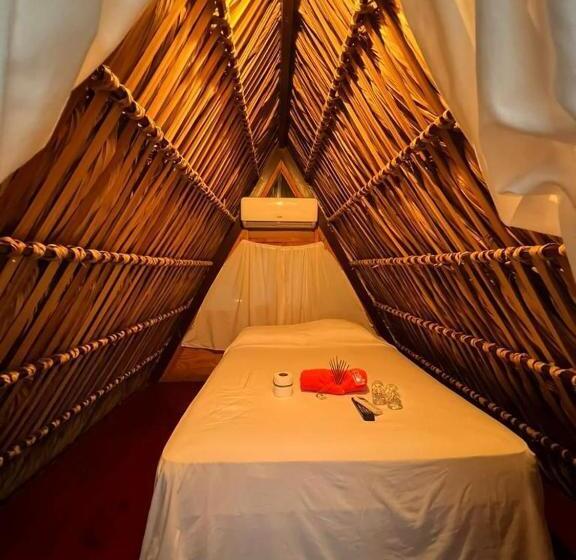 هتل Playa Nautilus