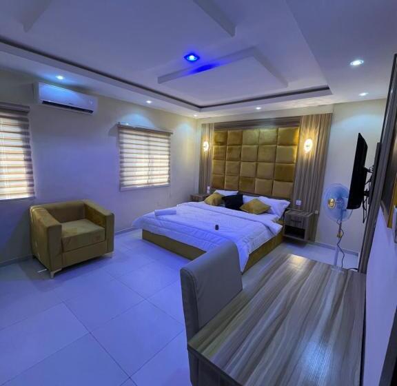 هتل Westway Suites