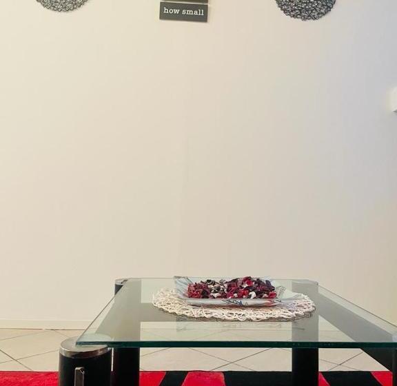 پانسیون Coastwave Guest House