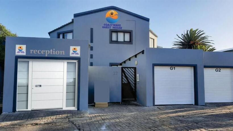 پانسیون Coastwave Guest House