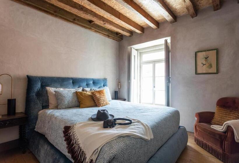 پانسیون Double Room In 18th Century Style